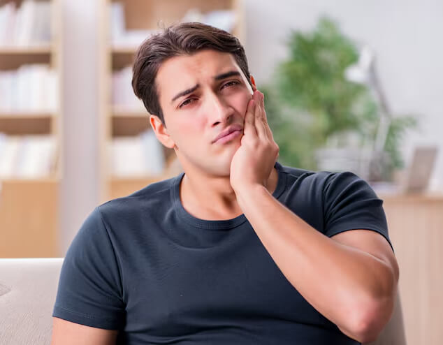 Toothache image - Emergency dentist Chalfont St Peter